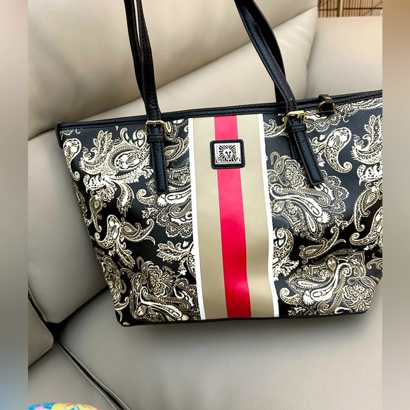 Anne Klein Paisley and Striped Towel - EUC - Picture 3 of 13